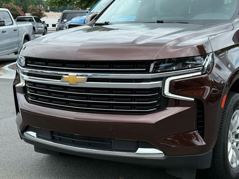 Used 2023 Chevrolet Tahoe LT RWD image 9
