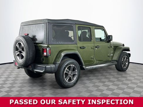 Used 2023 Jeep Wrangler Unlimited Sahara w/ Cold Weather Group AWD/4WD image 29