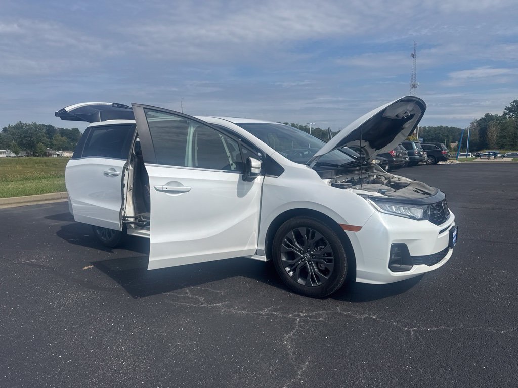 Used 2025 Honda Odyssey Touring image 28