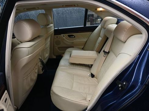 Used 2001 BMW 740i RWD image 12
