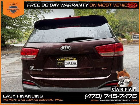 Used 2016 Kia Sorento LX image 9