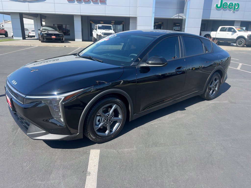 Used 2025 Kia K4 FWD image 1
