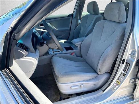 Used 2009 Toyota Camry LE image 24