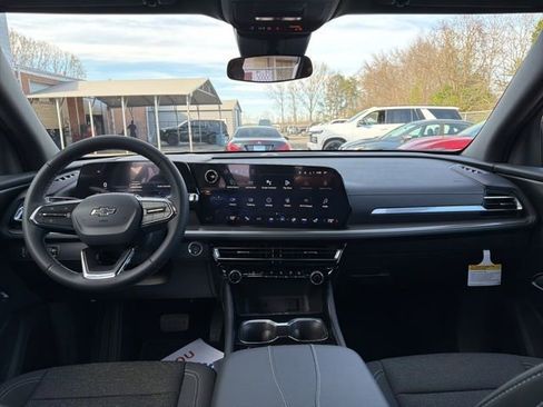 New 2026 Chevrolet Traverse LT w/ Midnight/Sport Edition image 21