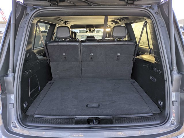 Certified 2024 Jeep Wagoneer L Series II w/ Flexible Seating Group AWD/4WD image 12