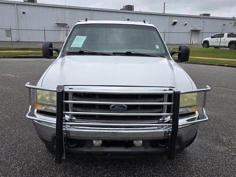 Used 2004 Ford F250 XL RWD image 2