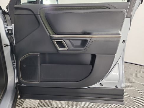 Used 2024 Rivian R1S Adventure image 16