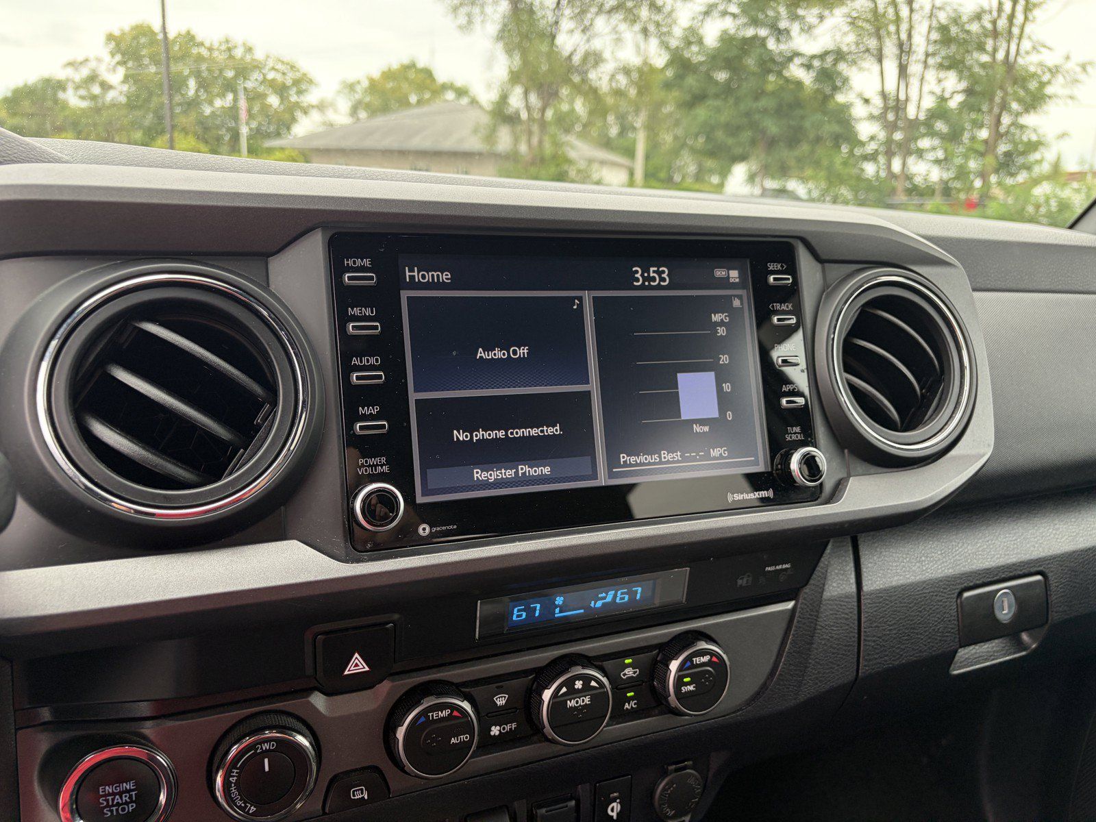 Used 2022 Toyota Tacoma TRD Sport w/ Technology Package AWD/4WD image 17