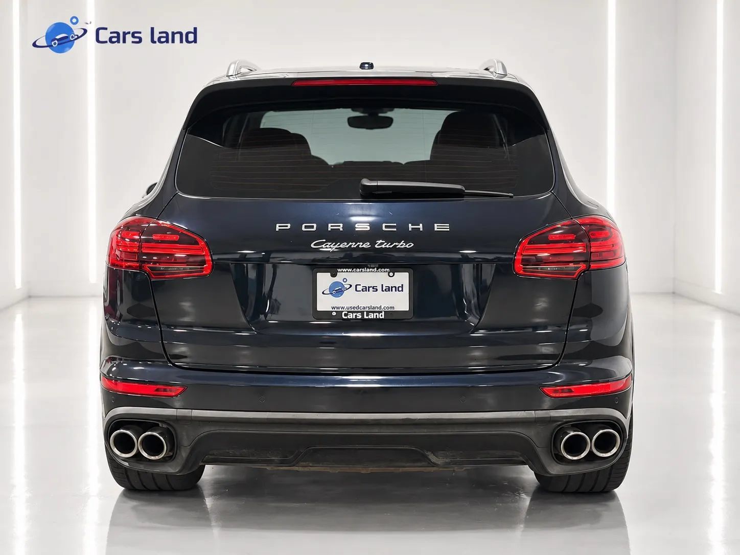 Used 2016 Porsche Cayenne Turbo AWD/4WD image 4