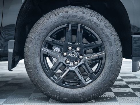 New 2026 Chevrolet Silverado 1500 Custom w/ Turbomax Blackout Package AWD/4WD image 18