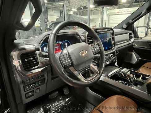 Used 2023 Ford F150 Platinum image 19