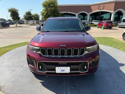 Used 2021 Jeep Grand Cherokee L Overland w/ Luxury Tech Group IV RWD image 2