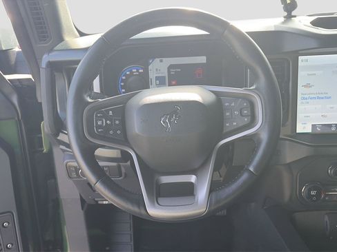 Used 2023 Ford Bronco Outer Banks w/ Sasquatch Package AWD/4WD image 12