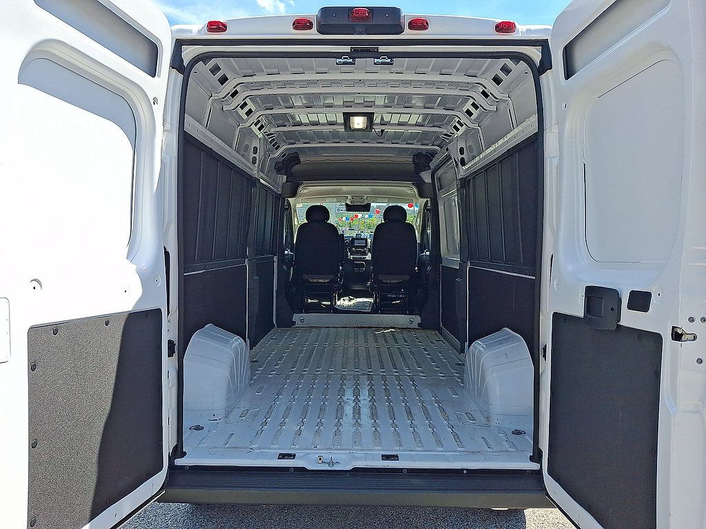 Used 2026 RAM ProMaster 2500 w/ Convenience Group FWD image 18