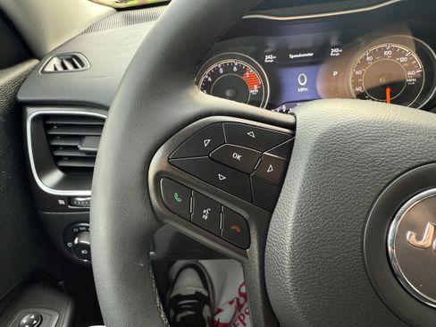 Certified 2021 Jeep Cherokee Trailhawk image 21