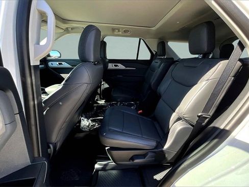 New 2026 Ford Explorer Active image 10