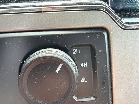 Used 2022 Ford F350 King Ranch w/ King Ranch Ultimate Package AWD/4WD image 9
