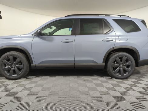 New 2026 Honda Pilot Sport image 2