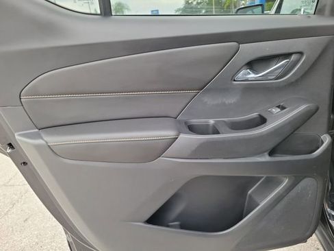 Used 2020 Chevrolet Traverse LS FWD image 10