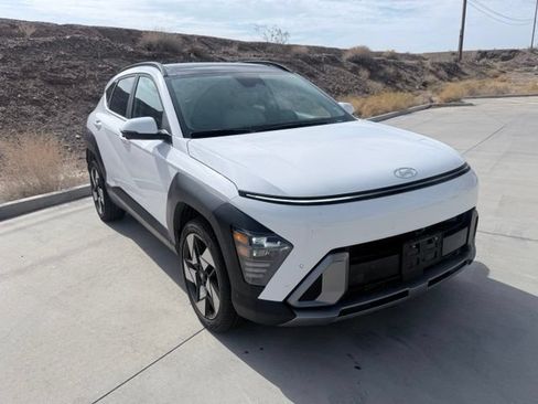 Used 2024 Hyundai Kona Limited AWD/4WD image 3