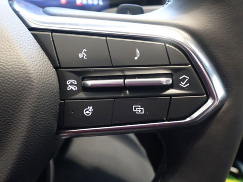 New 2026 Chevrolet Equinox ACTIV w/ Safety and Technology Package AWD/4WD image 18
