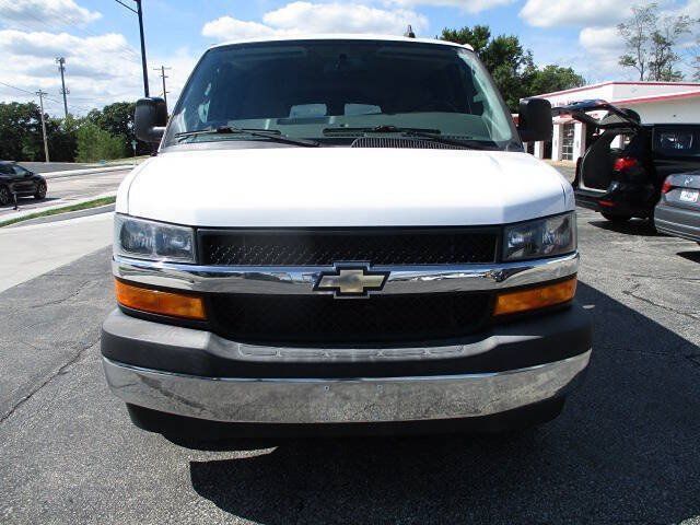 Used 2018 Chevrolet Express 3500 LT w/ LT Preferred Equipment Group RWD image 7