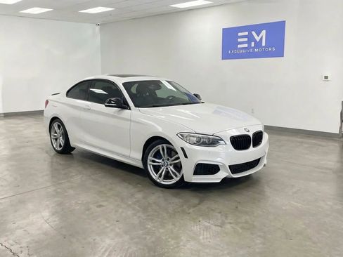 Used 2015 BMW M235i Coupe image 1