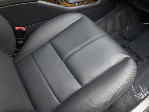 Used 2002 Mercedes-Benz ML 55 AMG 4MATIC image 36