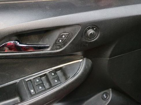 Used 2019 Chevrolet Cruze LT w/ LT True North Edition FWD image 16