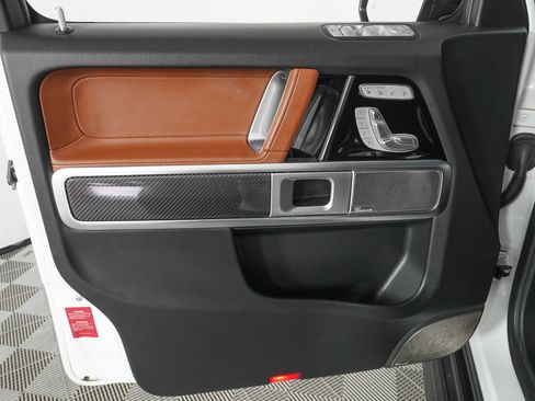 Used 2025 Mercedes-Benz G 63 AMG 4MATIC w/ Night Package Magno image 15