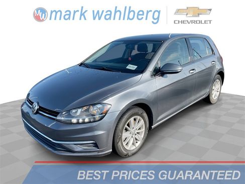 Used 2019 Volkswagen Golf S image 1