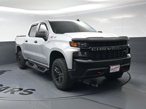 Used 2020 Chevrolet Silverado 1500 Custom Trail Boss w/ Custom Convenience Package image 3