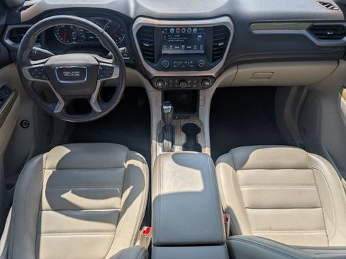 Used 2019 GMC Acadia Denali w/ Technology Package FWD image 25