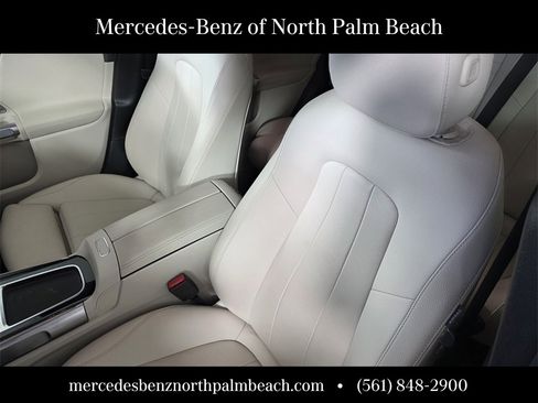 Certified 2025 Mercedes-Benz GLB 250 image 10