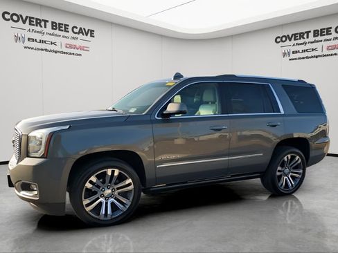 Used 2017 GMC Yukon Denali w/ Open Road Package image 4