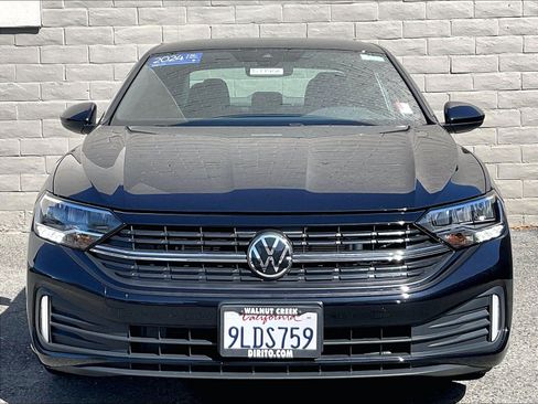 Certified 2024 Volkswagen Jetta Sport FWD image 2