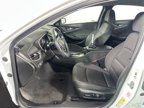 Used 2024 Chevrolet Malibu LT w/ Sport Edition image 11