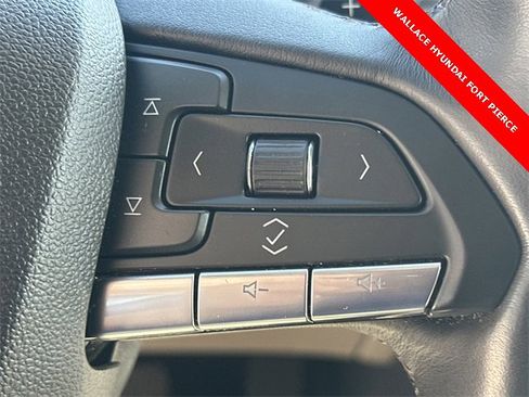 Used 2023 Cadillac XT4 Luxury image 28