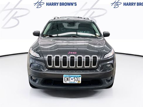 Used 2016 Jeep Cherokee Latitude w/ Cold Weather Group image 6