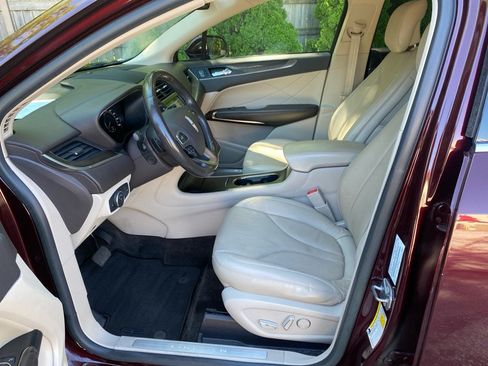 Used 2018 Lincoln MKC Reserve w/ Lincoln MKC Climate Package AWD/4WD image 10