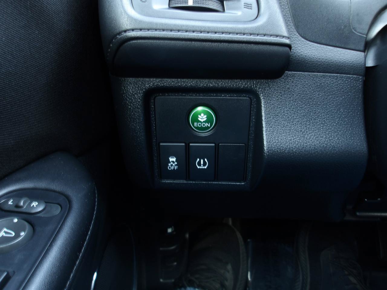 Used 2017 Honda HR-V EX image 21