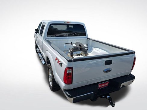 Used 2016 Ford F250 XLT w/ XLT Value Package AWD/4WD image 11