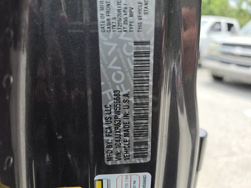 Used 2023 Jeep Wrangler Unlimited Rubicon 4xe AWD/4WD image 36