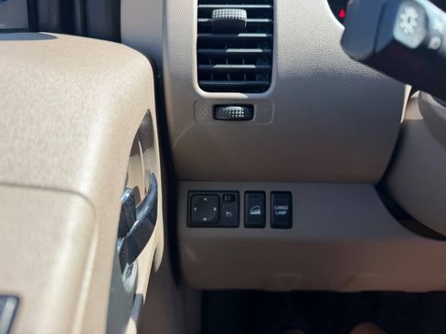 Used 2017 Nissan Frontier SV AWD/4WD image 16