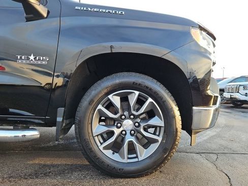 Certified 2024 Chevrolet Silverado 1500 LT w/ Convenience Package II image 13