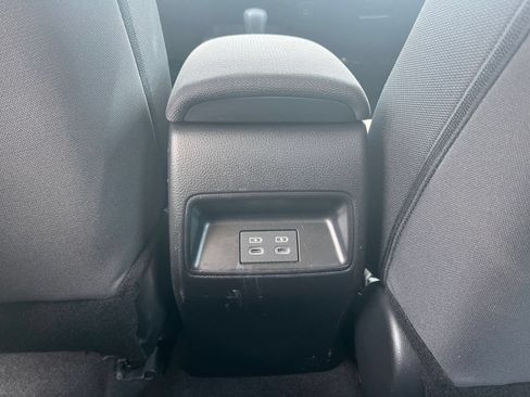 Used 2025 Toyota Corolla LE FWD image 22