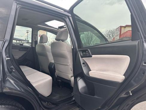 Used 2015 Subaru Forester 2.5i Premium w/ All-Weather Package image 17