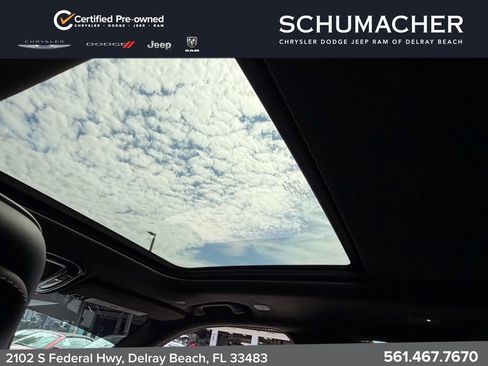 Used 2023 Jeep Grand Cherokee Summit AWD/4WD image 16