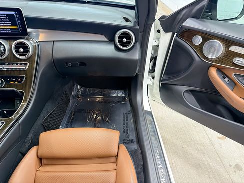 Used 2020 Mercedes-Benz C 300 Cabriolet image 18