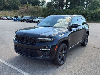 Used 2025 Jeep Grand Cherokee Limited w/ Luxury Tech Group II AWD/4WD video 1
